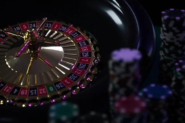 msislot login platform interface showing football betting and live-dealer tables